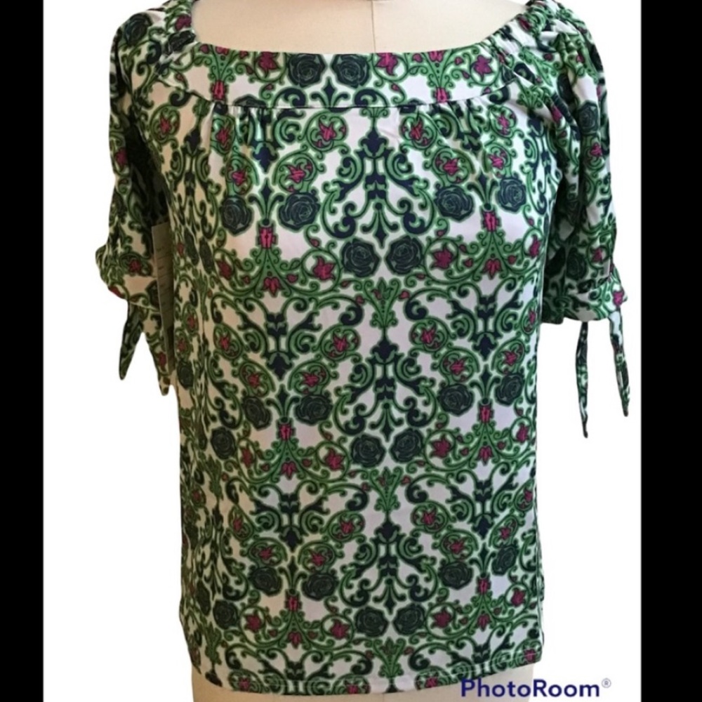 Tracy Negoshian short sleeve top